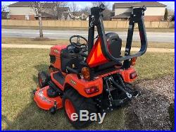Kubota BX2670 RV60D-1 Riding Compact Tractor with 60 Mowing Deck Loader Valve