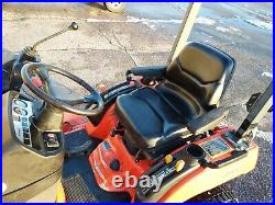 Kubota Bx2230 compact tractor mower loader bagger