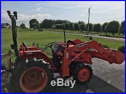 Kubota L2500 Tractor 4x4 with Loader and both Ag and Turf Tire Sets Low Hours