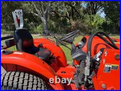 Kubota L3901 Tractor Loader With Grapple