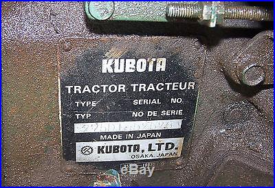 Kubota L 275 4 Wheel Drive Tractor with Loader Bucket