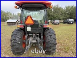 Kubota Loader Tractor with LA1065 Front Loader Attachment, Model/MPN LA1065