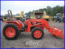 Kubota M4900 Tractor with front loader, 4WD, Shuttle Shift, 2 remotes, 949 hours