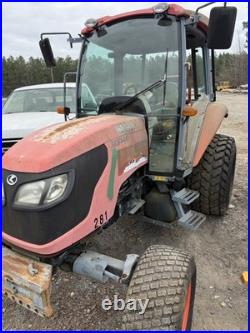 Kubota M5140F Farm Tractor Orange Model M5140F Serial Number 100421