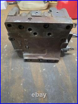 Kubota M5700HD Power Shuttle Valve