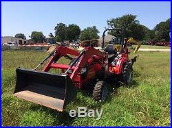 MAHINDRA SERIES 1500 TRACTOR WithTHUMB AND BACKHOE