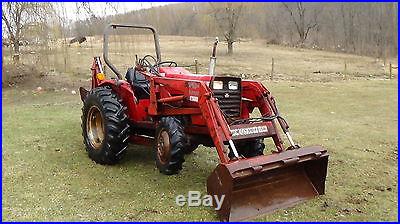 MASSEY FERGUSON 1035 TRACTOR WITH LOADER AND BACKHOE