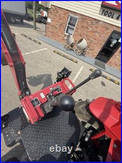 Mahindra 1635 Tractor with Backhoe only 195 Hrs