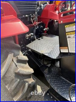 Mahindra 1635 Tractor with Backhoe only 195 Hrs