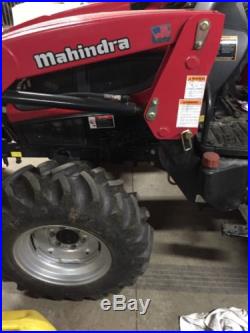 Mahindra 4035 Tractor Loader Backhoe