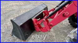 Mahindra 8560 Farm Tractor With Loader 4x4 A/c Cab Remotes Fully Loaded