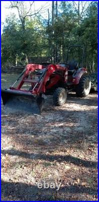 Mahindra shuttle 4WD Loader Tractor with 1538L Front Loader 2019