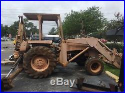 Massey Ferguson Tractor With Backhoe- Outriggers -digging Buckets