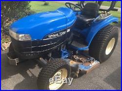 NEW HOLLAND TC29D 4X4 COMPACT UTILITY TRACTOR 29hp DIESEL HST WithBelly Mower