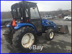 NEW HOLLAND TRACTOR TC45D/SKIDLOADER/FRONT ATTACHMENT No Reserve