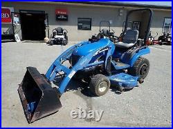 NEW HOLLAND TZ24DA TRACTOR With LOADER & BELLY MOWER, 4X4, HYDRO, 889 HOURS, 24 HP