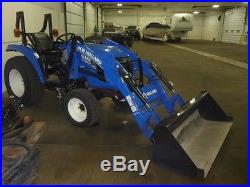 New Holland 4x4 Boomer 37 Tractor with 250TL Loader & 68 Quick Attach Bucket