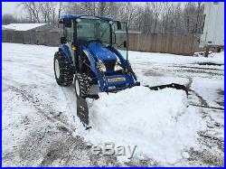 New Holland Boomer 3045 Compact farm utility tractor 4WD Cab Loader heat 130hrs