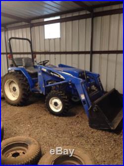 New Holland TC 30 Tractor 125 hours
