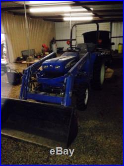 New Holland TC 30 Tractor 125 hours