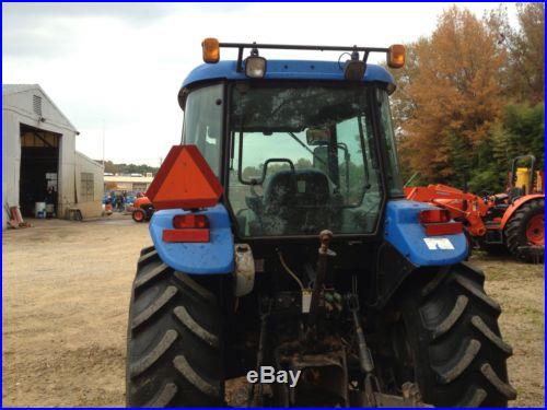 New Holland TD80D tractor w/cab & front end loader. 4x4. Only 800 hours. Nice