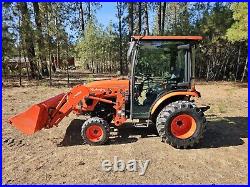 ONLY 148HRS! 2022 LX3310 Kubota Tractor With Loader And Cab