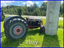 Tractor 1949 Ford