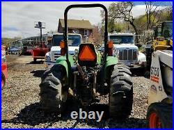 Tractor John Deere 4720 withloader 886hours