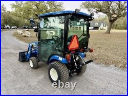 Un-used New Holland Workmaster 25s Mini Cab Tractor 4x4 Enclosed Cab 8 Hrs
