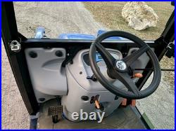 Un-used New Holland Workmaster 25s Mini Cab Tractor 4x4 Enclosed Cab 8 Hrs