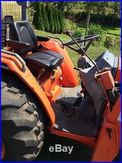 VERY NICE KUBOTA L3010 32 Hp 4X4 TRACTOR With Backhoe Only 1300 Hours