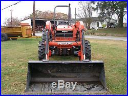 VERY NICE KUBOTA M6800 4 X 4 LOADER TRACTOR ONLY 446 HOURS